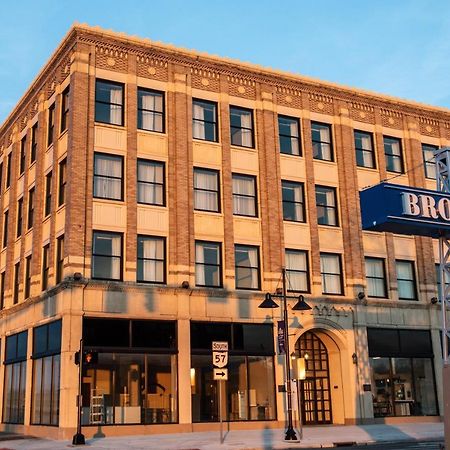Ariel Broadway Hotel Lorain 외부 사진