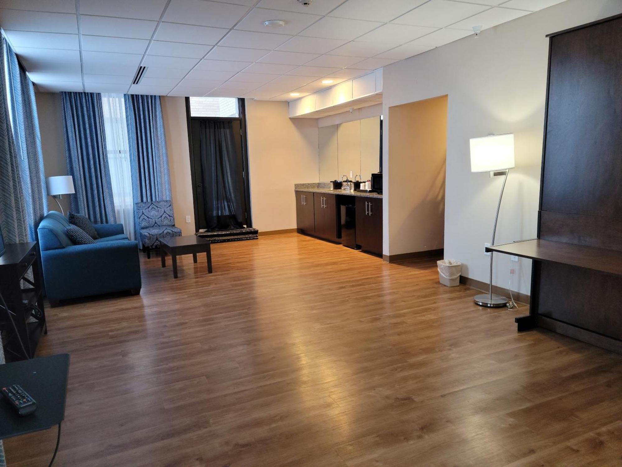 Ariel Broadway Hotel Lorain 외부 사진
