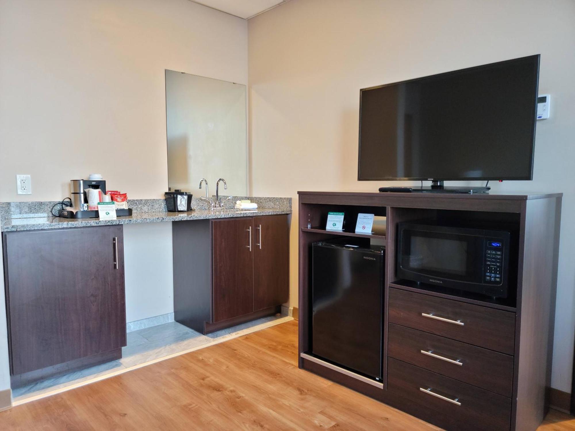 Ariel Broadway Hotel Lorain 외부 사진